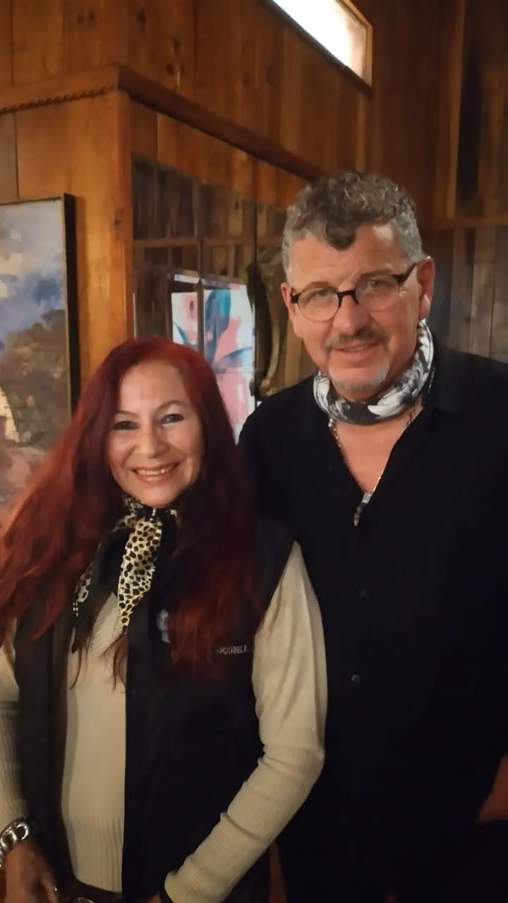 Semino Rossi con la conductora y periodista Ines Salvayot