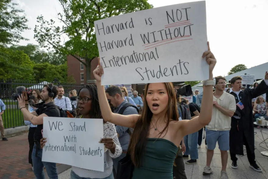 9731b55336b9613c207f304e1e0c49d0-89428268